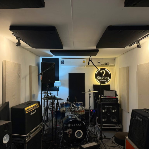 ลูกค้าสตูดิโอและงานตกแต่งภายใน